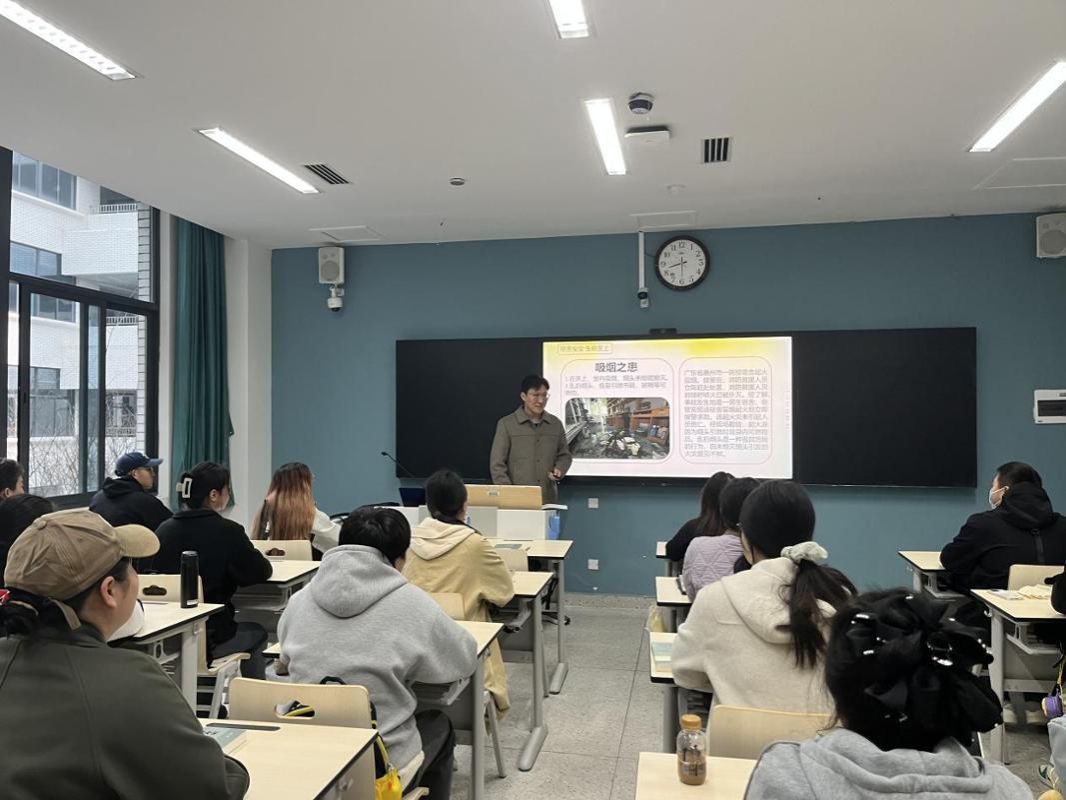 启航新程，筑梦未来——best365官网扎实开展春季学期就业教育“开学第一课”